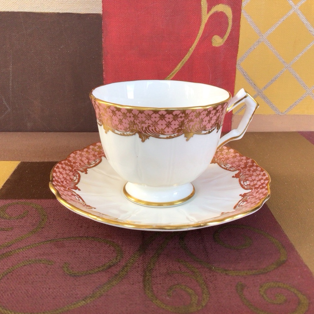 Aynsley Gold Filigree On Pink Border Teacup And Saucer